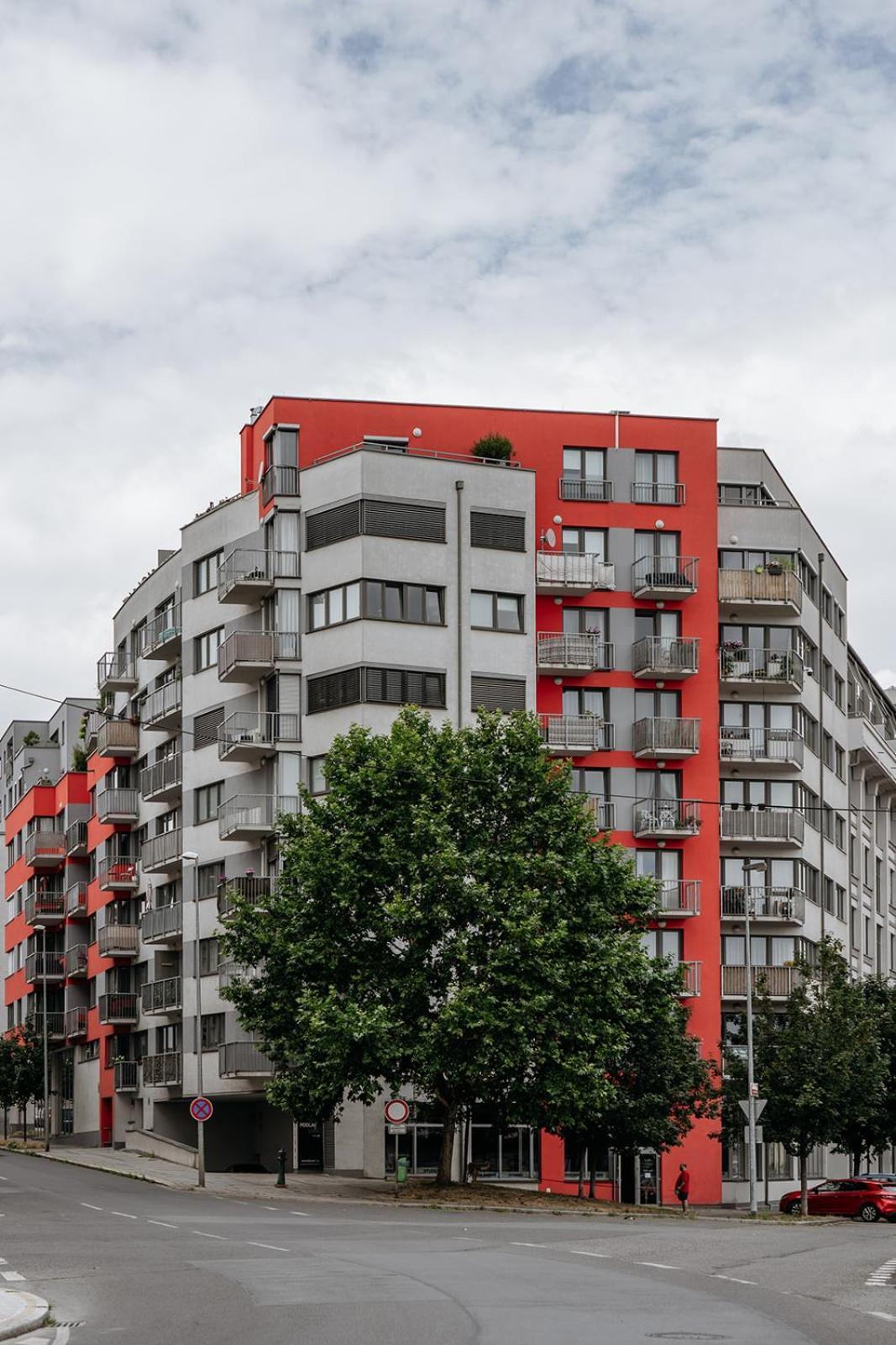 Prague Days - Bright Apartment - Balcony - Private Parking Εξωτερικό φωτογραφία